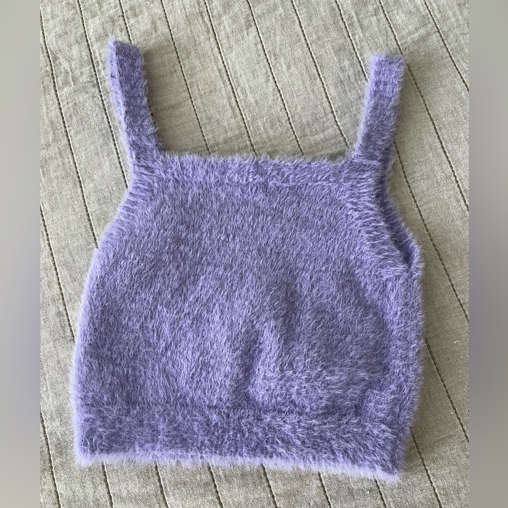 Fluffy lilac crop top